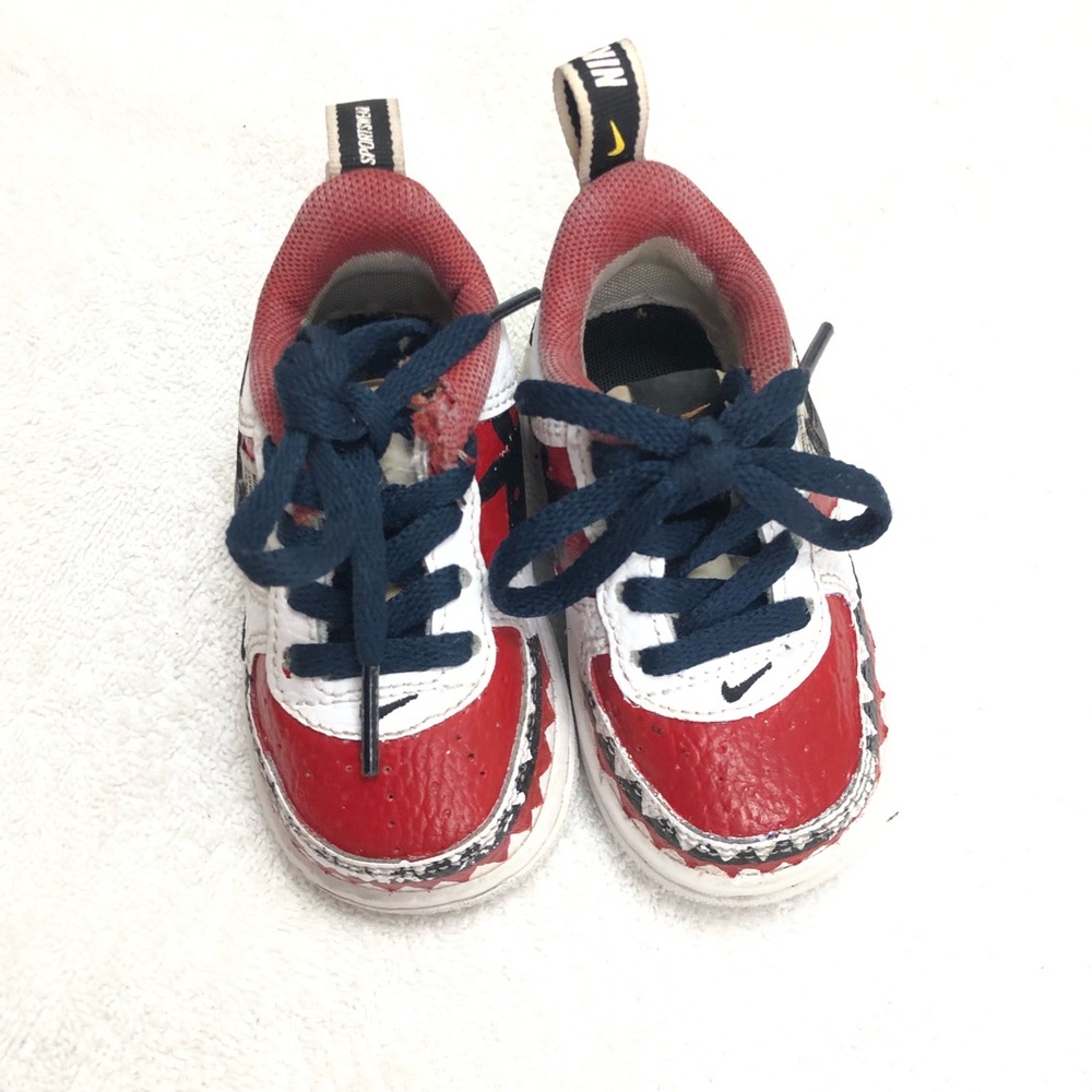 Nike air force 1 baby sneakers white and red Size 4c